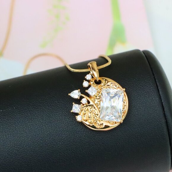 "Elegant Round Rose Gold Pendant with Sparkling Crystal Accents, XPPT1284 - Picture 7 of 12